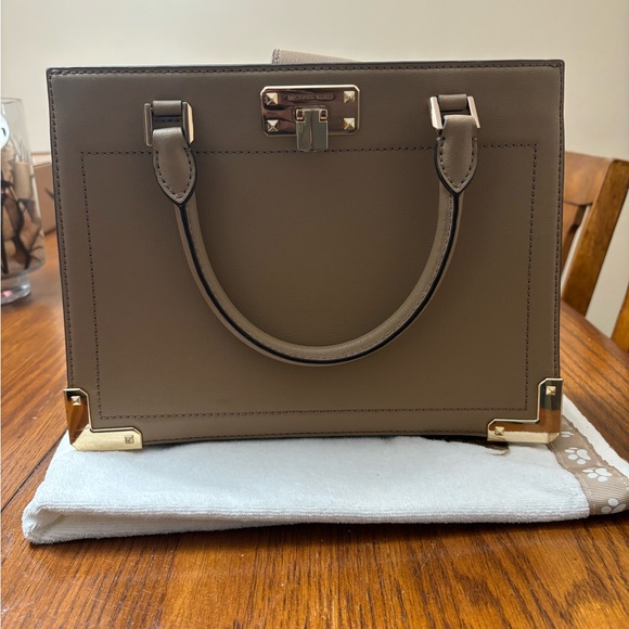 Mk pocket book Kinsley - Picture 1 of 5